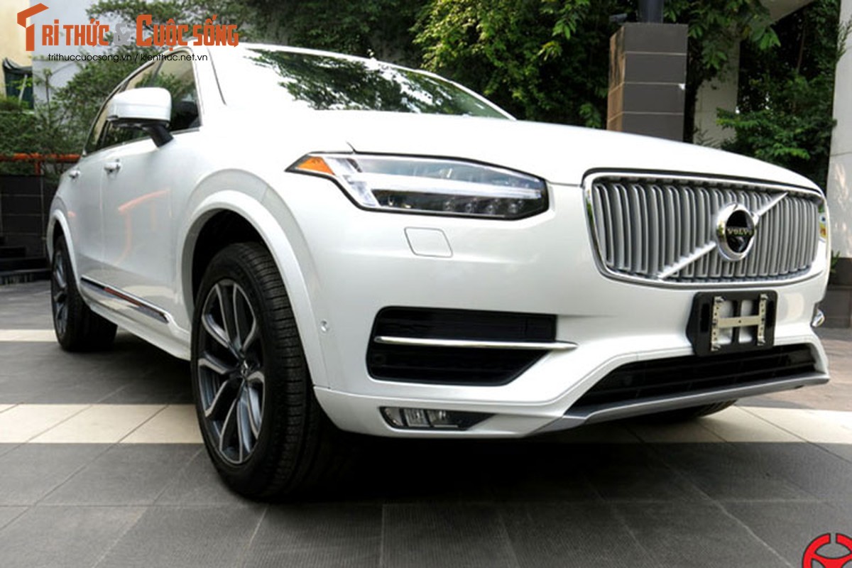 SUV cao cap Volvo XC90 2016 gia 3 ty dong tai Ha Noi